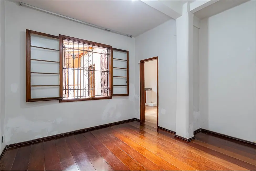 Casa com 3 quartos à venda, 211m2 em Menino Deus, Porto Alegre - RS - imagem 9 Foto 9 de Casa com 3 quartos à venda, 211m2 em Menino Deus, Porto Alegre - RS