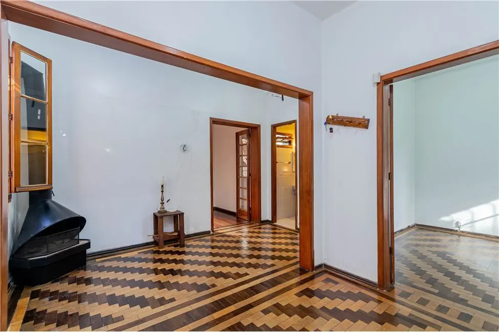 Casa com 3 quartos à venda, 211m2 em Menino Deus, Porto Alegre - RS - imagem 4 Foto 4 de Casa com 3 quartos à venda, 211m2 em Menino Deus, Porto Alegre - RS