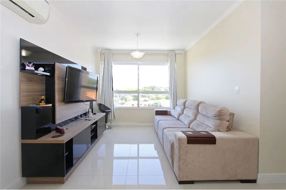 Foto 2 de Apartamento com 2 quartos à venda, 67m2 em Partenon, Porto Alegre - RS