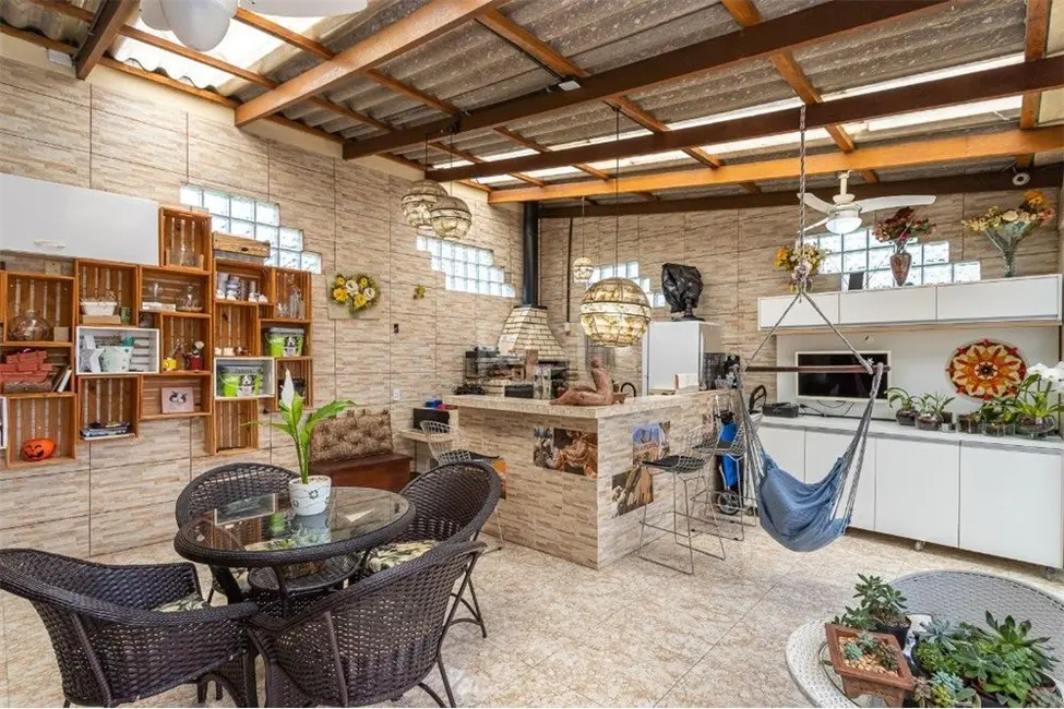 Foto 3 de Casa com 2 quartos à venda, 108m2 em Lomba do Pinheiro, Porto Alegre - RS