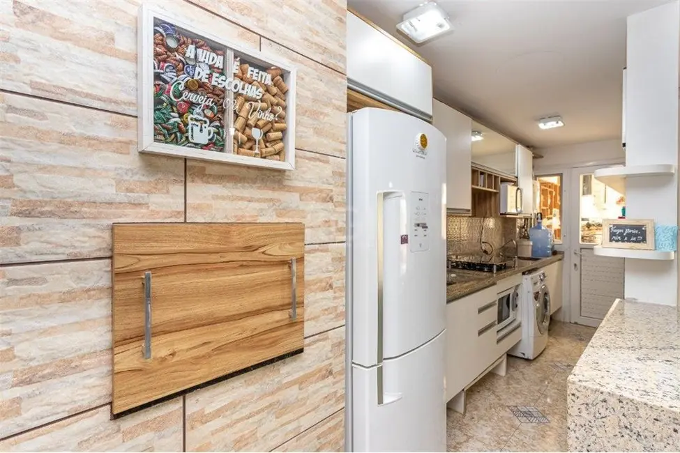 Foto 2 de Casa com 2 quartos à venda, 108m2 em Lomba do Pinheiro, Porto Alegre - RS