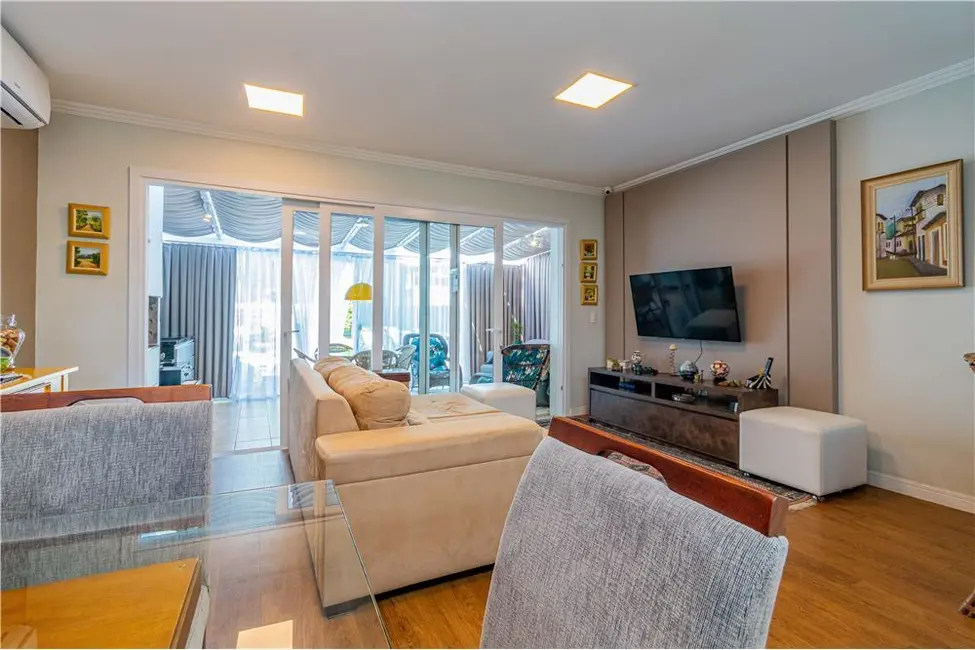 Foto 4 de Casa com 3 quartos à venda, 120m2 em Lomba do Pinheiro, Porto Alegre - RS