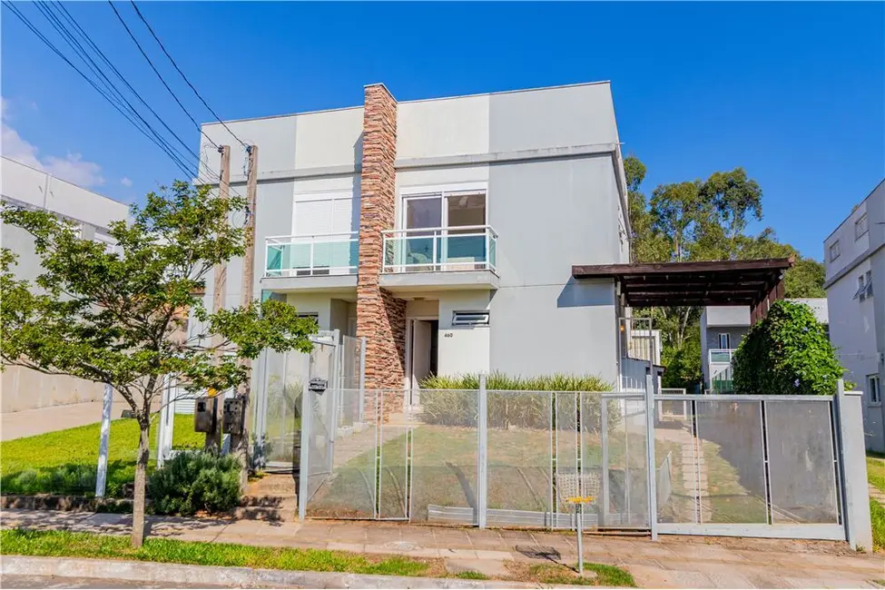 Foto 1 de Casa com 3 quartos à venda, 120m2 em Lomba do Pinheiro, Porto Alegre - RS