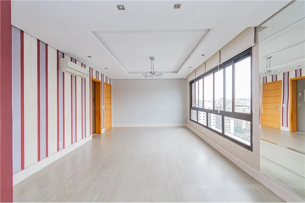 Apartamento com 2 quartos à venda, 86m2 em Menino Deus, Porto Alegre - RS - imagem 4 Foto 4 de Apartamento com 2 quartos à venda, 86m2 em Menino Deus, Porto Alegre - RS