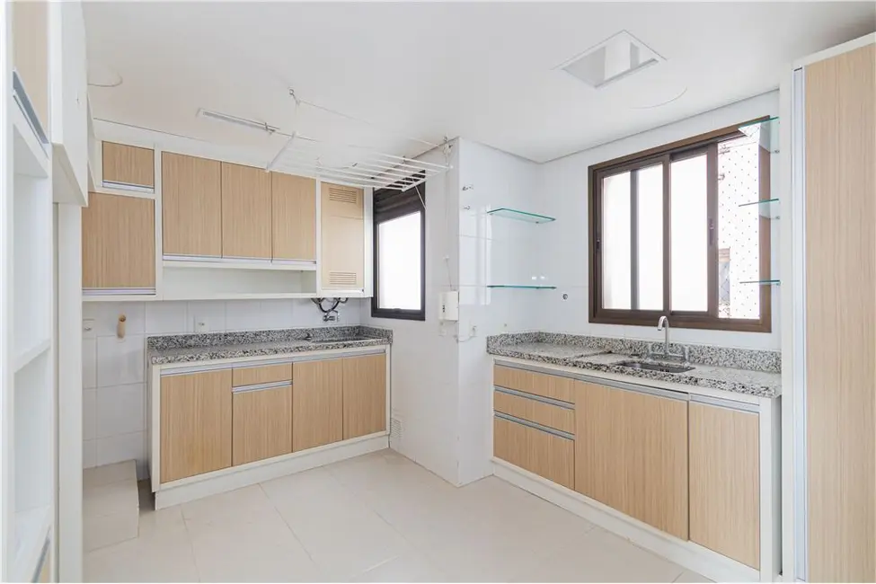 Apartamento com 2 quartos à venda, 86m2 em Menino Deus, Porto Alegre - RS - imagem 6 Foto 6 de Apartamento com 2 quartos à venda, 86m2 em Menino Deus, Porto Alegre - RS