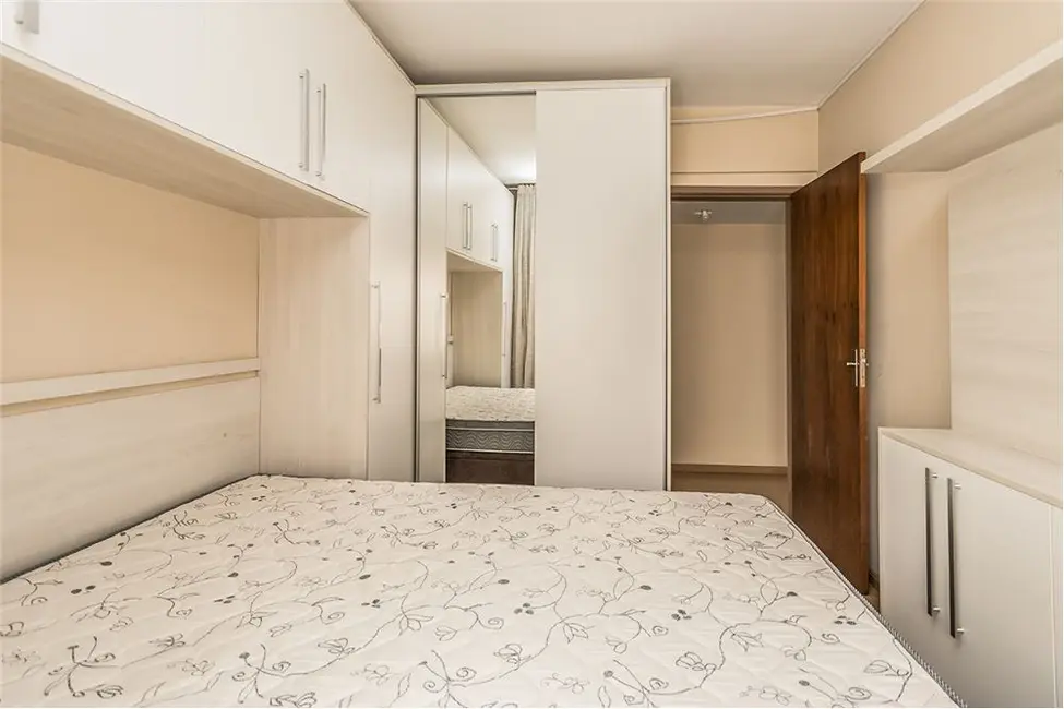 Apartamento com 3 quartos à venda, 88m2 em Menino Deus, Porto Alegre - RS - imagem 7 Foto 7 de Apartamento com 3 quartos à venda, 88m2 em Menino Deus, Porto Alegre - RS