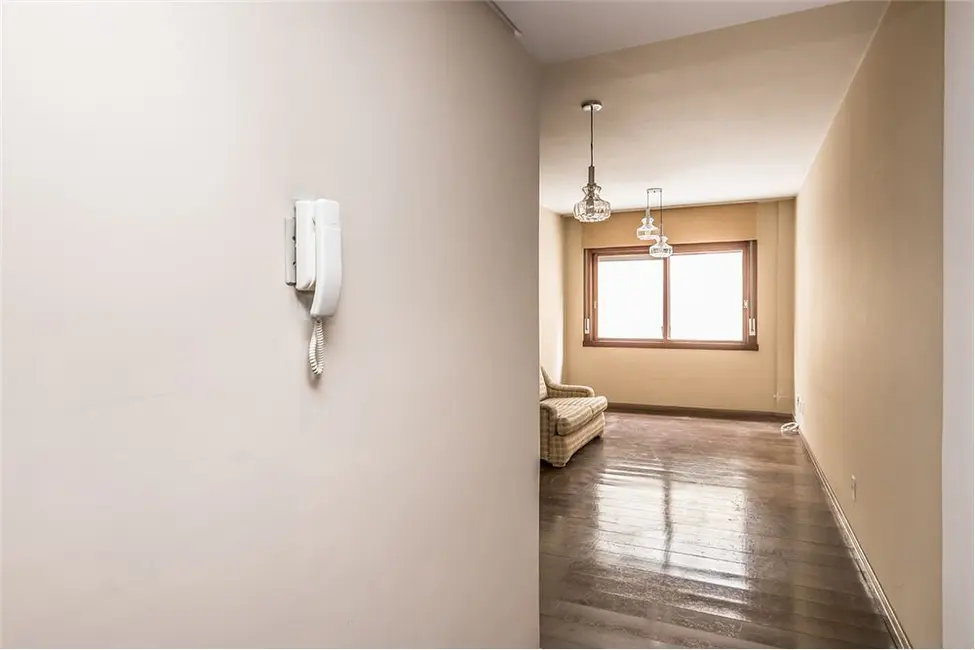 Apartamento com 3 quartos à venda, 88m2 em Menino Deus, Porto Alegre - RS - imagem 4 Foto 4 de Apartamento com 3 quartos à venda, 88m2 em Menino Deus, Porto Alegre - RS