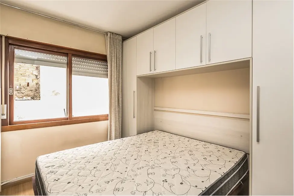 Apartamento com 3 quartos à venda, 88m2 em Menino Deus, Porto Alegre - RS - imagem 8 Foto 8 de Apartamento com 3 quartos à venda, 88m2 em Menino Deus, Porto Alegre - RS