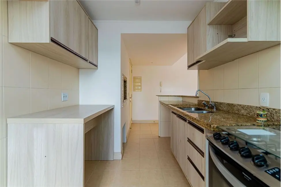 Apartamento com 3 quartos à venda, 90m2 em Menino Deus, Porto Alegre - RS - imagem 9 Foto 9 de Apartamento com 3 quartos à venda, 90m2 em Menino Deus, Porto Alegre - RS