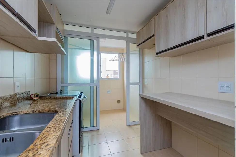 Apartamento com 3 quartos à venda, 90m2 em Menino Deus, Porto Alegre - RS - imagem 8 Foto 8 de Apartamento com 3 quartos à venda, 90m2 em Menino Deus, Porto Alegre - RS