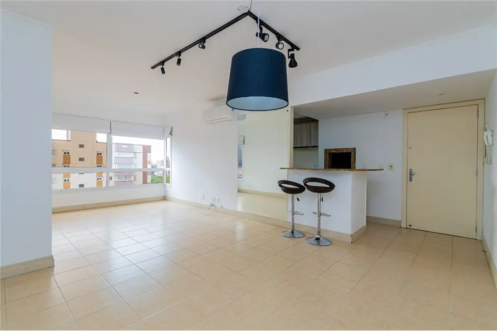 Apartamento com 3 quartos à venda, 90m2 em Menino Deus, Porto Alegre - RS - imagem 3 Foto 3 de Apartamento com 3 quartos à venda, 90m2 em Menino Deus, Porto Alegre - RS