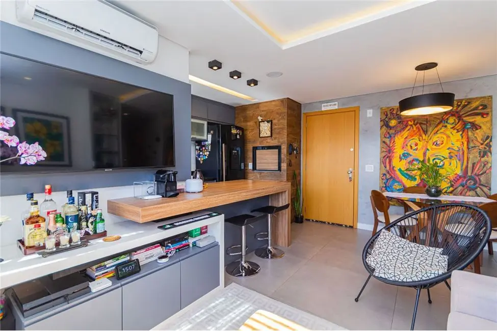 Apartamento com 2 quartos à venda, 56m2 em Menino Deus, Porto Alegre - RS - imagem 3 Foto 3 de Apartamento com 2 quartos à venda, 56m2 em Menino Deus, Porto Alegre - RS