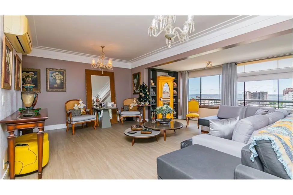Apartamento com 3 quartos à venda, 120m2 em Menino Deus, Porto Alegre - RS - imagem 4 Foto 4 de Apartamento com 3 quartos à venda, 120m2 em Menino Deus, Porto Alegre - RS