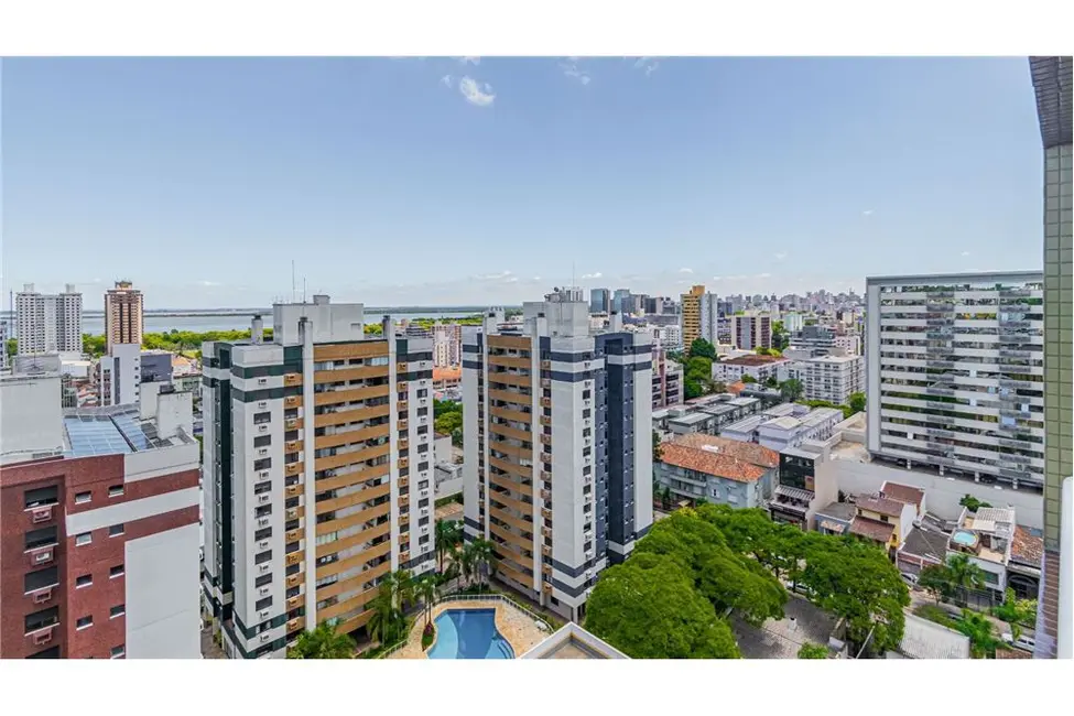 Apartamento com 3 quartos à venda, 120m2 em Menino Deus, Porto Alegre - RS - imagem 3 Foto 3 de Apartamento com 3 quartos à venda, 120m2 em Menino Deus, Porto Alegre - RS