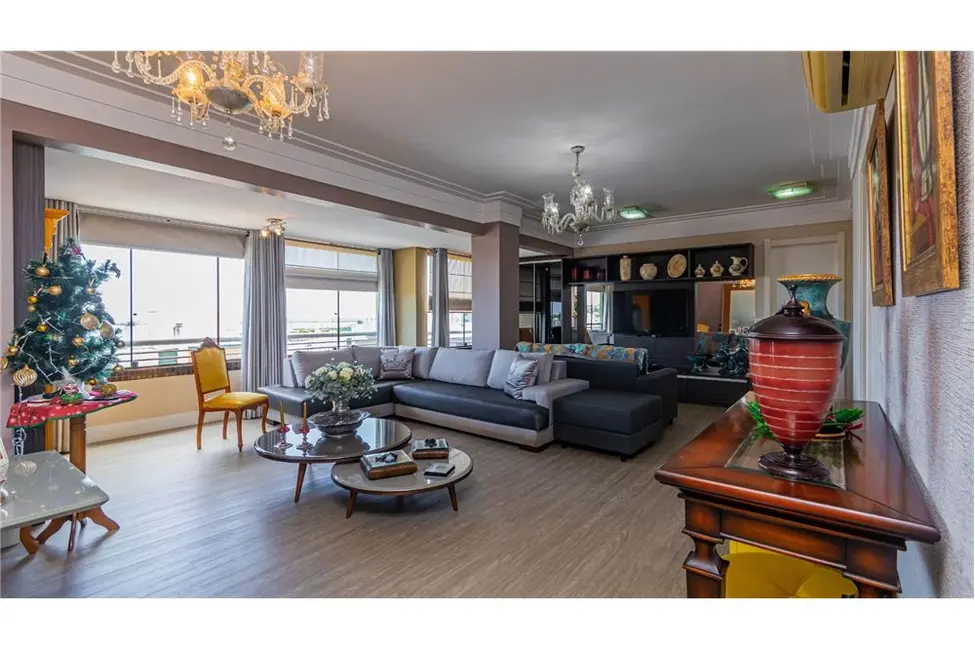 Apartamento com 3 quartos à venda, 120m2 em Menino Deus, Porto Alegre - RS - imagem 5 Foto 5 de Apartamento com 3 quartos à venda, 120m2 em Menino Deus, Porto Alegre - RS