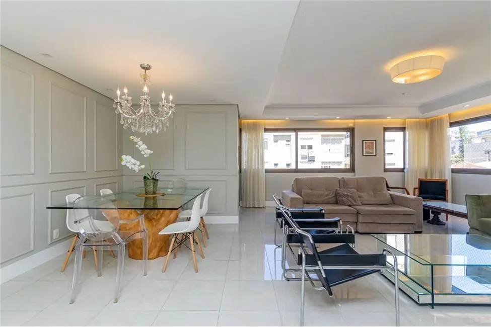 Apartamento com 3 quartos à venda, 131m2 em Menino Deus, Porto Alegre - RS - imagem 4 Foto 4 de Apartamento com 3 quartos à venda, 131m2 em Menino Deus, Porto Alegre - RS