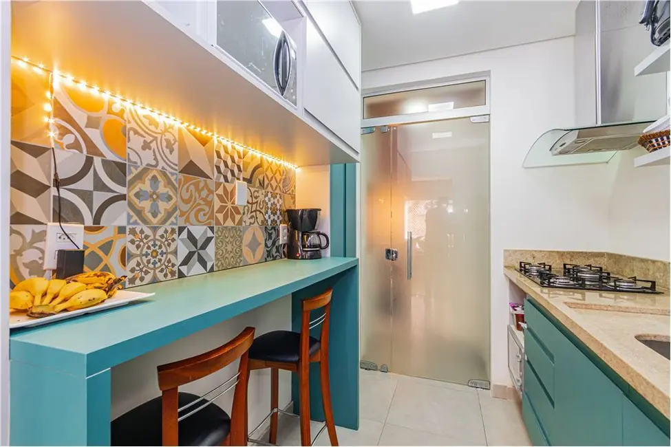 Apartamento com 2 quartos à venda, 60m2 em Menino Deus, Porto Alegre - RS - imagem 6 Foto 6 de Apartamento com 2 quartos à venda, 60m2 em Menino Deus, Porto Alegre - RS