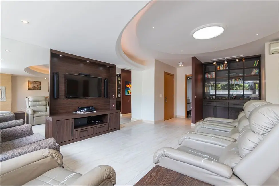 Apartamento com 3 quartos à venda, 120m2 em Menino Deus, Porto Alegre - RS - imagem 9 Foto 9 de Apartamento com 3 quartos à venda, 120m2 em Menino Deus, Porto Alegre - RS