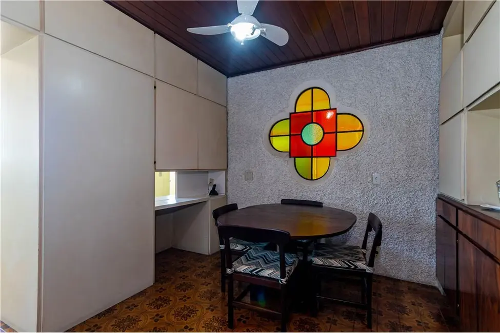 Apartamento com 3 quartos à venda, 169m2 em Independência, Porto Alegre - RS - imagem 8 Foto 8 de Apartamento com 3 quartos à venda, 169m2 em Independência, Porto Alegre - RS