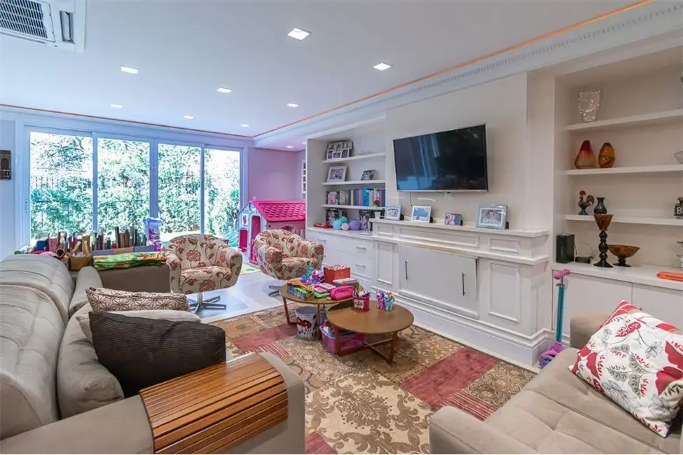 Casa com 3 quartos à venda, 324m2 em Três Figueiras, Porto Alegre - RS - imagem 4 Foto 4 de Casa com 3 quartos à venda, 324m2 em Três Figueiras, Porto Alegre - RS