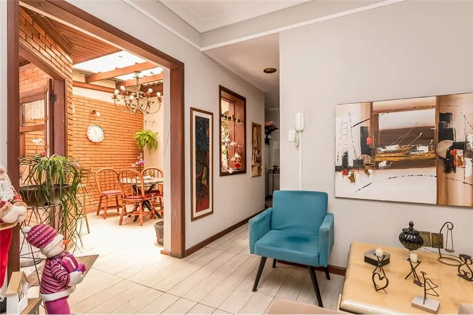 Apartamento com 3 quartos à venda, 109m2 em Petrópolis, Porto Alegre - RS - imagem 6 Foto 6 de Apartamento com 3 quartos à venda, 109m2 em Petrópolis, Porto Alegre - RS