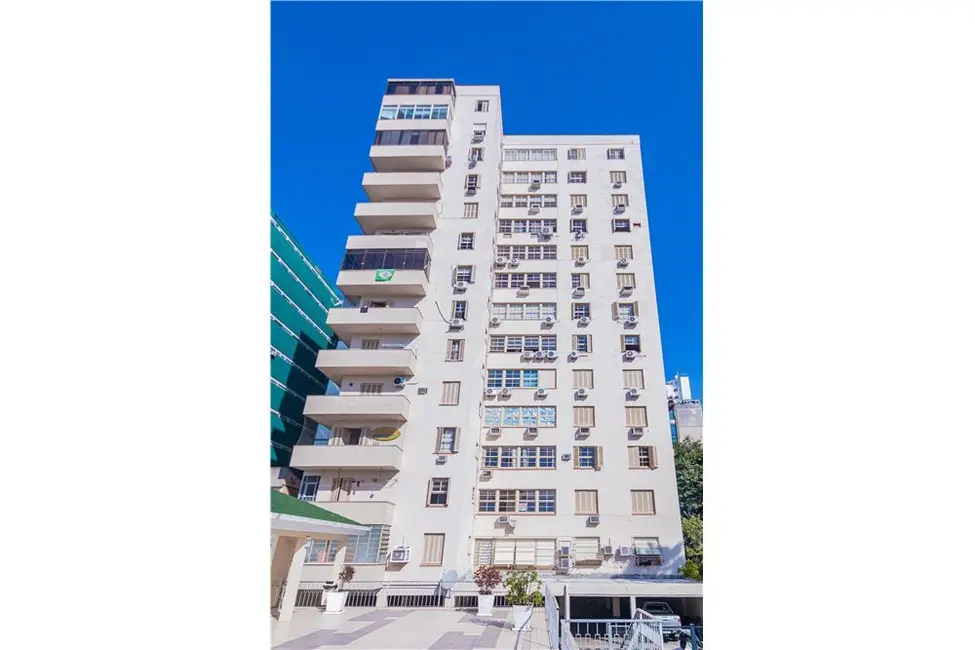 Apartamento com 3 quartos à venda, 133m2 em Centro Histórico, Porto Alegre - RS - imagem 3 Foto 3 de Apartamento com 3 quartos à venda, 133m2 em Centro Histórico, Porto Alegre - RS