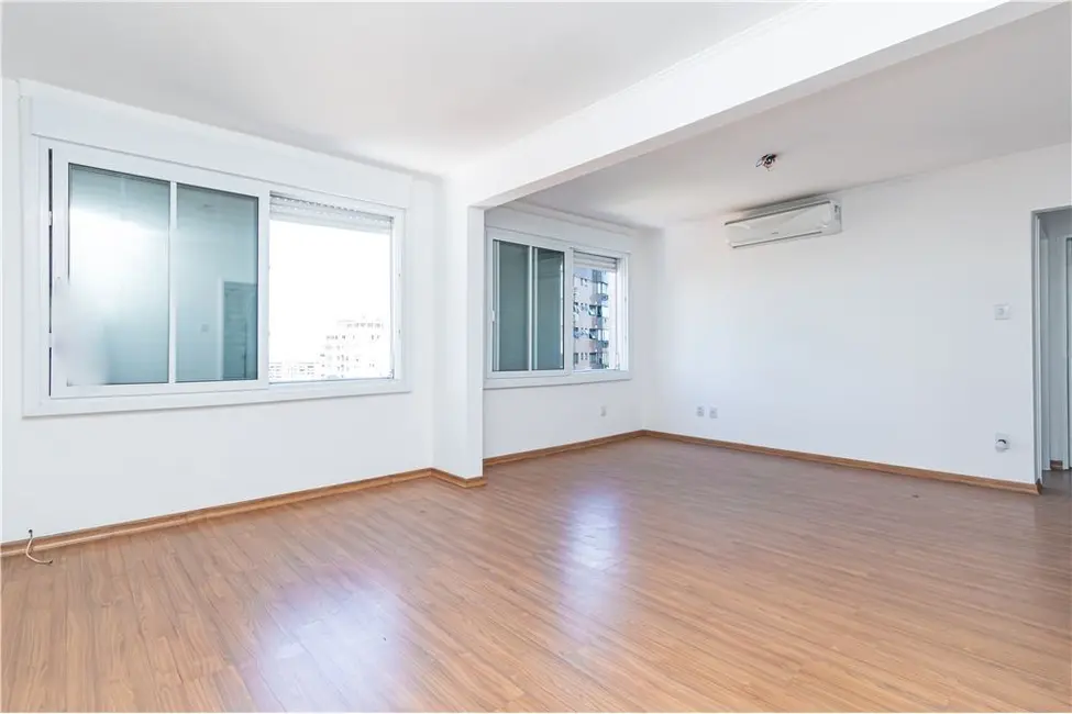Foto 2 de Apartamento com 3 quartos à venda, 144m2 em São João, Porto Alegre - RS