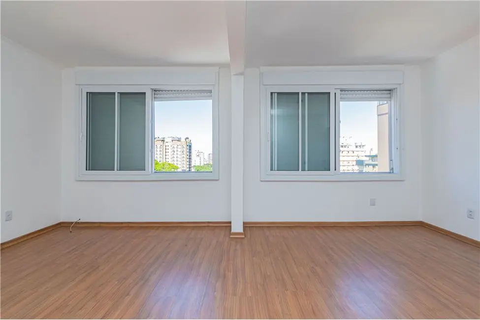 Foto 3 de Apartamento com 3 quartos à venda, 144m2 em São João, Porto Alegre - RS