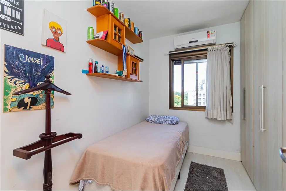 Apartamento com 3 quartos à venda, 78m2 em Passo da Areia, Porto Alegre - RS - imagem 9 Foto 9 de Apartamento com 3 quartos à venda, 78m2 em Passo da Areia, Porto Alegre - RS