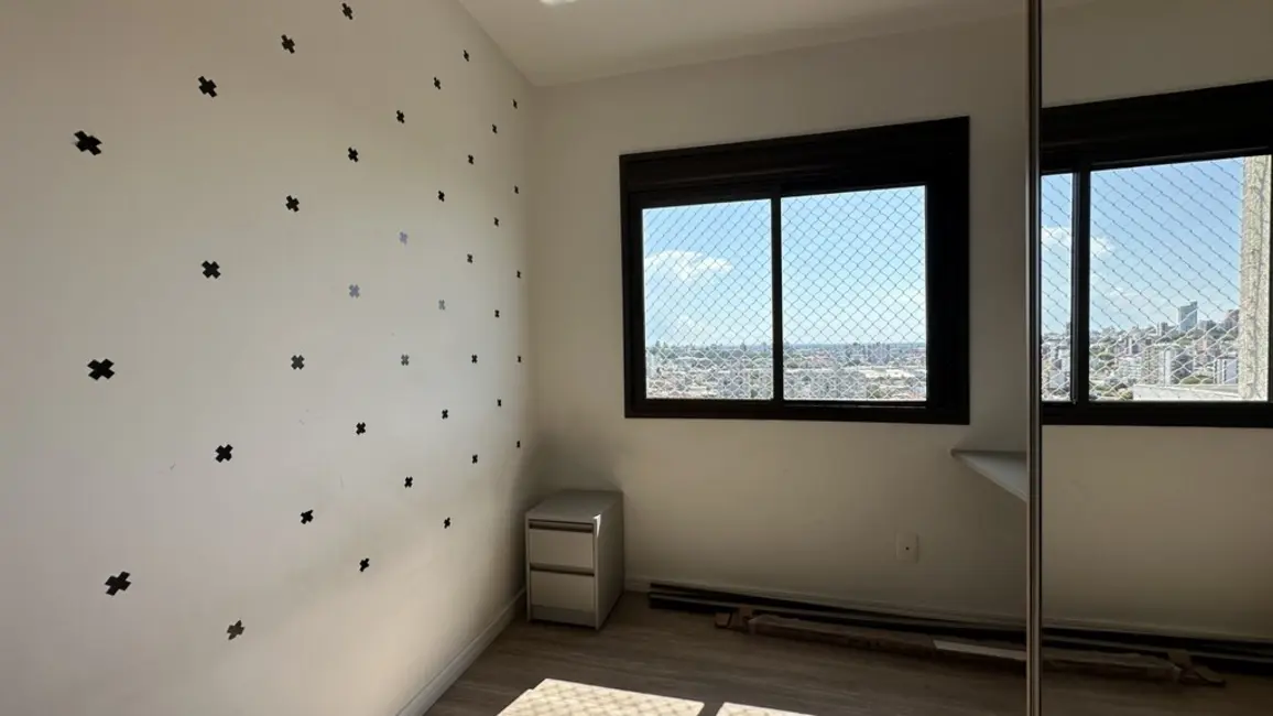 Apartamento com 3 quartos à venda, 72m2 em Santa Maria Goretti, Porto Alegre - RS - imagem 5 Foto 5 de Apartamento com 3 quartos à venda, 72m2 em Santa Maria Goretti, Porto Alegre - RS