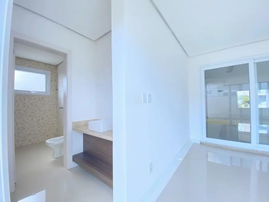 Casa de Condomínio com 4 quartos à venda, 295m2 em São Vicente, Gravatai - RS - imagem 8 Foto 8 de Casa de Condomínio com 4 quartos à venda, 295m2 em São Vicente, Gravatai - RS