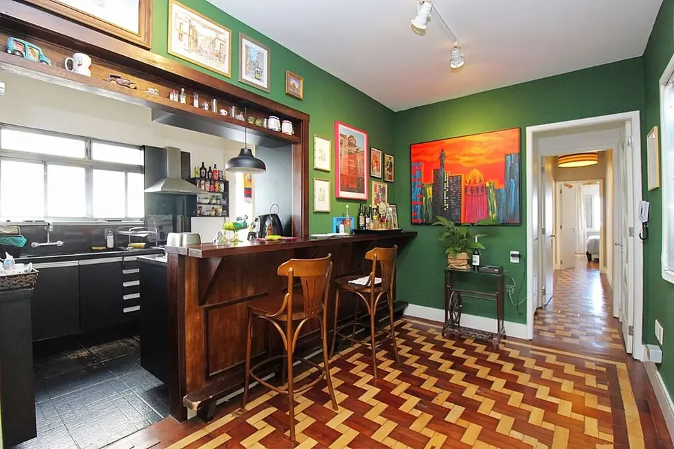 Apartamento com 3 quartos à venda, 140m2 em Centro Histórico, Porto Alegre - RS - imagem 9 Foto 9 de Apartamento com 3 quartos à venda, 140m2 em Centro Histórico, Porto Alegre - RS