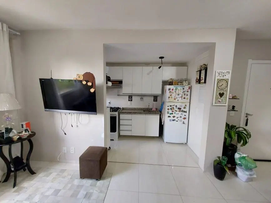 Apartamento com 2 quartos à venda, 46m2 em Ipanema, Porto Alegre - RS - imagem 6 Foto 6 de Apartamento com 2 quartos à venda, 46m2 em Ipanema, Porto Alegre - RS