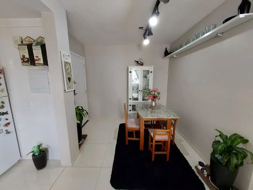 Apartamento com 2 quartos à venda, 46m2 em Ipanema, Porto Alegre - RS - imagem 9 Foto 9 de Apartamento com 2 quartos à venda, 46m2 em Ipanema, Porto Alegre - RS