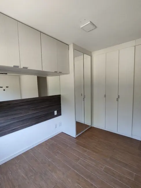 Apartamento com 2 quartos à venda, 50m2 em Azenha, Porto Alegre - RS - imagem 9 Foto 9 de Apartamento com 2 quartos à venda, 50m2 em Azenha, Porto Alegre - RS