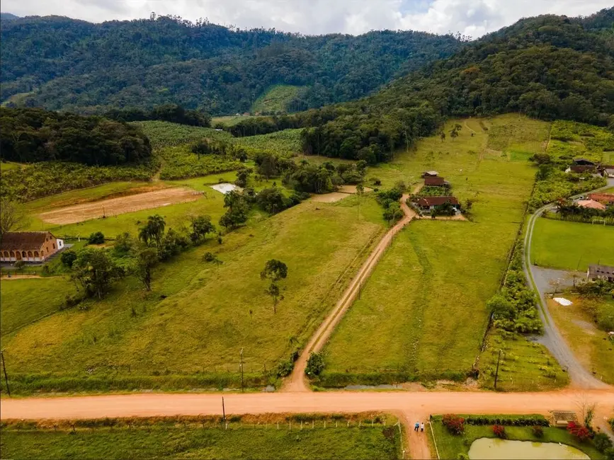 Foto 1 de Fazenda / Haras à venda, 140m2 em Rio Dos Cedros - SC