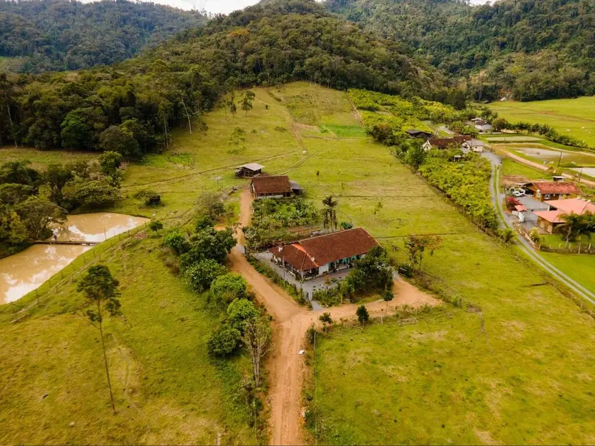Foto 3 de Fazenda / Haras à venda, 140m2 em Rio Dos Cedros - SC