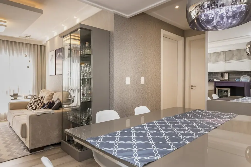 Apartamento com 2 quartos à venda, 64m2 em Independência, Porto Alegre - RS - imagem 5 Foto 5 de Apartamento com 2 quartos à venda, 64m2 em Independência, Porto Alegre - RS