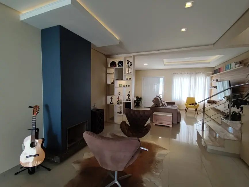 Casa com 3 quartos à venda, 166m2 em Estância Velha, Canoas - RS - imagem 6 Foto 6 de Casa com 3 quartos à venda, 166m2 em Estância Velha, Canoas - RS