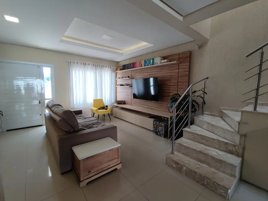 Casa com 3 quartos à venda, 166m2 em Estância Velha, Canoas - RS - imagem 5 Foto 5 de Casa com 3 quartos à venda, 166m2 em Estância Velha, Canoas - RS