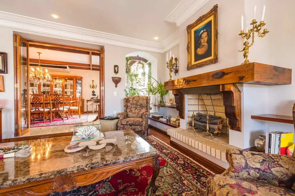 Casa com 4 quartos à venda, 470m2 em Abraão, Florianopolis - SC - imagem 8 Foto 8 de Casa com 4 quartos à venda, 470m2 em Abraão, Florianopolis - SC