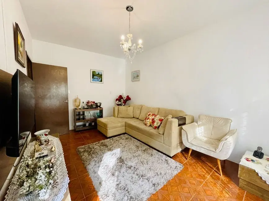 Casa com 4 quartos à venda, 242m2 em Garcia, Blumenau - SC - imagem 5 Foto 5 de Casa com 4 quartos à venda, 242m2 em Garcia, Blumenau - SC
