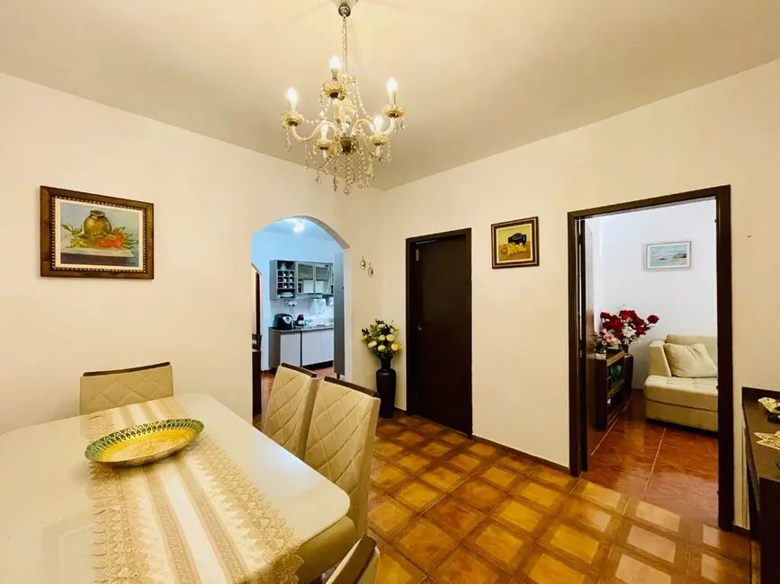 Casa com 4 quartos à venda, 242m2 em Garcia, Blumenau - SC - imagem 7 Foto 7 de Casa com 4 quartos à venda, 242m2 em Garcia, Blumenau - SC