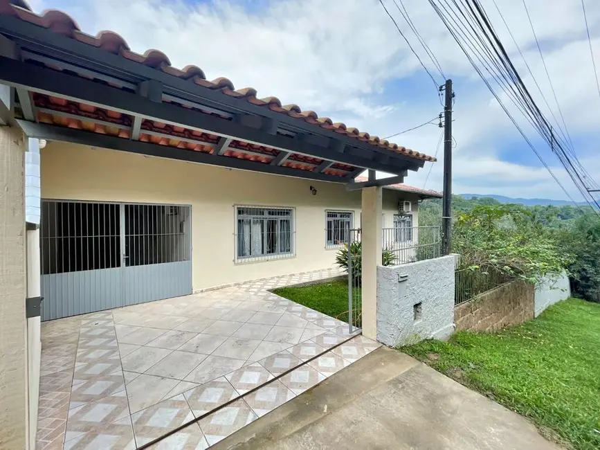 Foto 2 de Casa com 4 quartos à venda, 242m2 em Garcia, Blumenau - SC