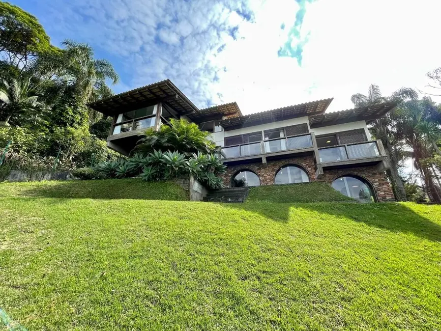 Foto 1 de Casa com 4 quartos à venda, 350m2 em Ponta Aguda, Blumenau - SC