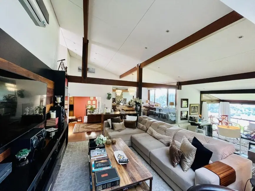 Casa com 4 quartos à venda, 350m2 em Ponta Aguda, Blumenau - SC - imagem 4 Foto 4 de Casa com 4 quartos à venda, 350m2 em Ponta Aguda, Blumenau - SC
