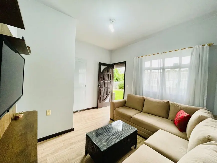 Casa com 3 quartos à venda, 582m2 em Velha, Blumenau - SC - imagem 4 Foto 4 de Casa com 3 quartos à venda, 582m2 em Velha, Blumenau - SC