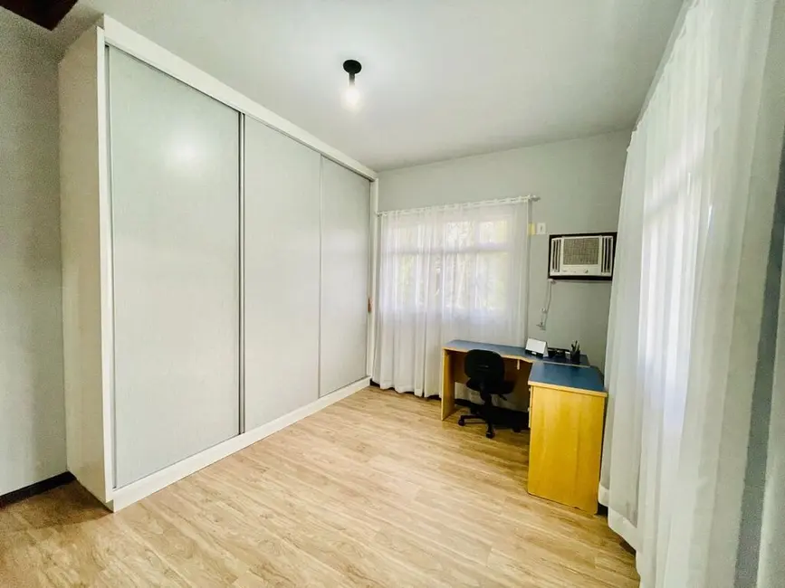 Casa com 3 quartos à venda, 582m2 em Velha, Blumenau - SC - imagem 6 Foto 6 de Casa com 3 quartos à venda, 582m2 em Velha, Blumenau - SC