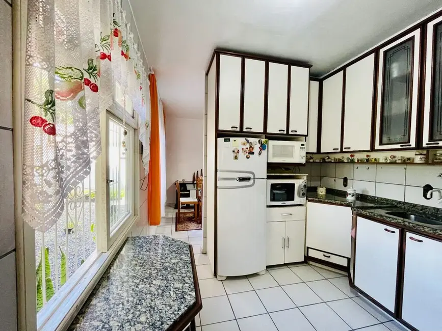 Casa com 4 quartos à venda, 155m2 em Fortaleza, Blumenau - SC - imagem 5 Foto 5 de Casa com 4 quartos à venda, 155m2 em Fortaleza, Blumenau - SC
