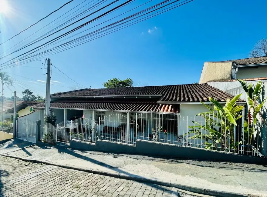Foto 1 de Casa com 4 quartos à venda, 155m2 em Fortaleza, Blumenau - SC